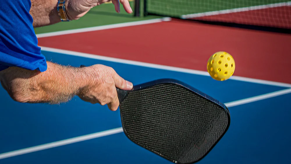 single pickleball serving rules